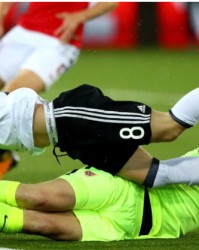  柏林赫塔定位球防守漏洞频现遭遇两球落后困境