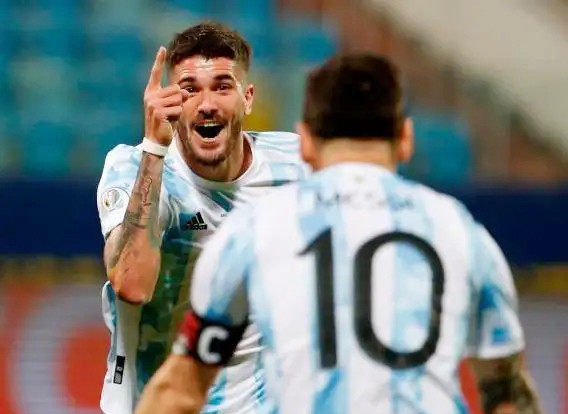  ,红魔新帅滕哈格推行高压战术,拉什福德状态复苏成关键变量  